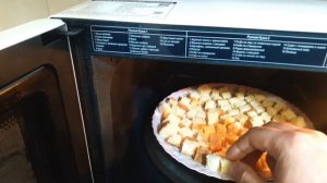 Сухари для супа в микроволновке.  Спасаем остатки хлеба.