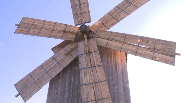 Ветряная мельница в с Гайдар смотреть онлайн