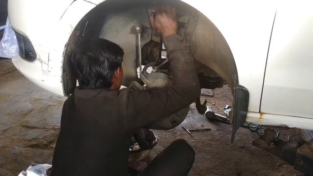 Volkswagen Vento Suspension Replacement in depth.step by step full detail video!mahi motors!kamal!! смотреть онлайн