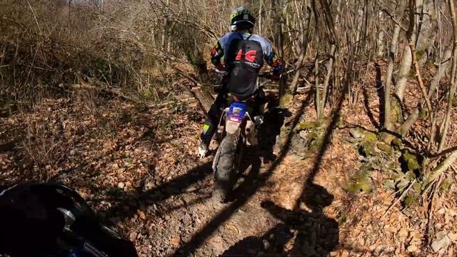 Sur Ron vs Dirt Bikes | Game's On смотреть онлайн