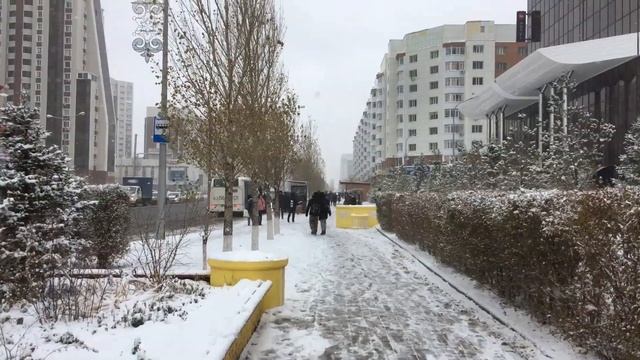 Nursultan (Astana) the Capital of Kazakhstan | Snowing in Autumn смотреть онлайн