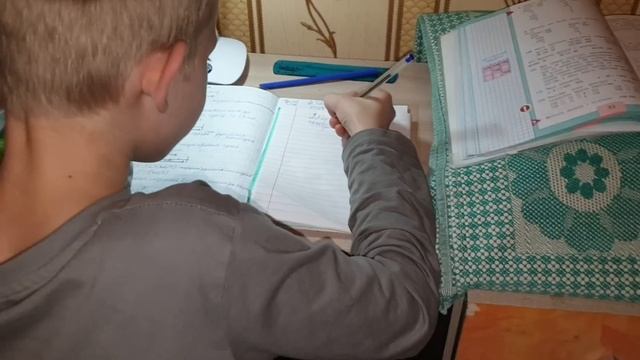 ??Пеку хлеб не 6 детей?Проблемы с водой в деревенском доме