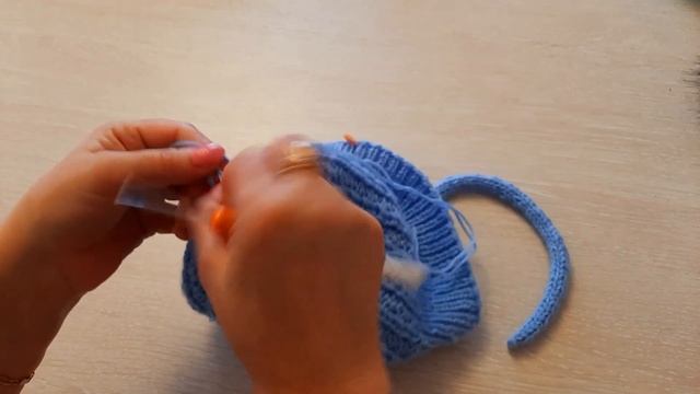 ДЕТСКАЯ ШАПКА КРУГОВЫМИ РЯДАМИ СПИЦАМИ смотреть онлайн