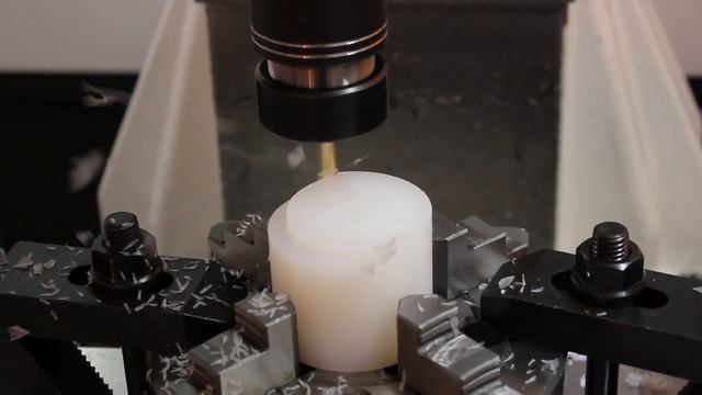 Использование станка с ЧПУ JMD-45STA CNC для обработки пластиков смотреть онлайн