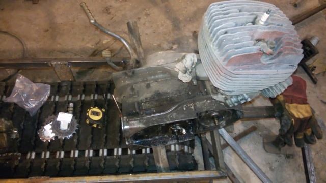 Снегоход своими руками 7.( Примерка двигателя и редуктора) смотреть онлайн