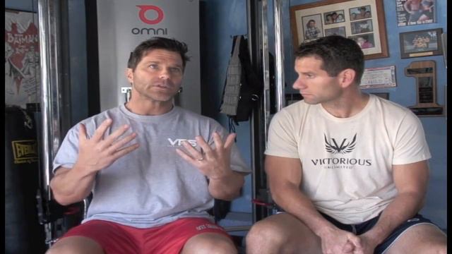 Tom Challan Interviews Top Fitness Model Clark Bartram - Part 1.wmv смотреть онлайн