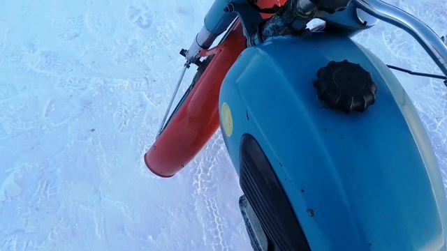 Мотоцикл Ява (старуха) дождалась своей очереди. смотреть онлайн