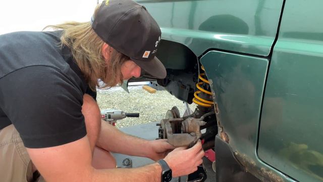 Subaru Sambar Dias Brake Pad Change And Clean KS3 KS4 KV3 KV4 Pitwork How To