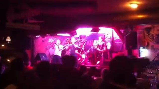 Mad Heads смотреть онлайн