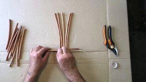 1) Плетение грибной  корзины (начало) из лозы, ивового прута от начала до конца. Начало.