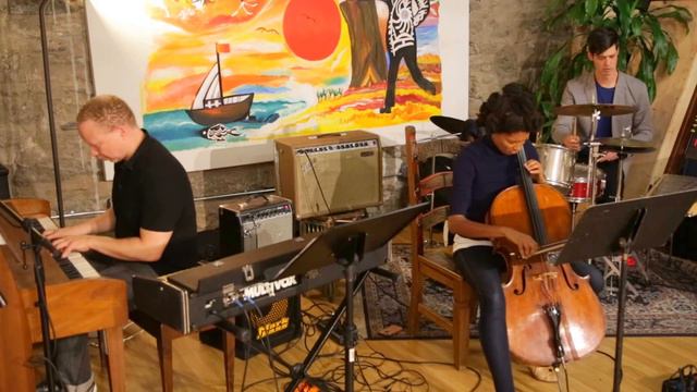 TipRingSleeve (Craig Taborn, Tomeka Reid, Ches Smith) - at El Taller / Arts for Art - Oct 8 2017 смотреть онлайн