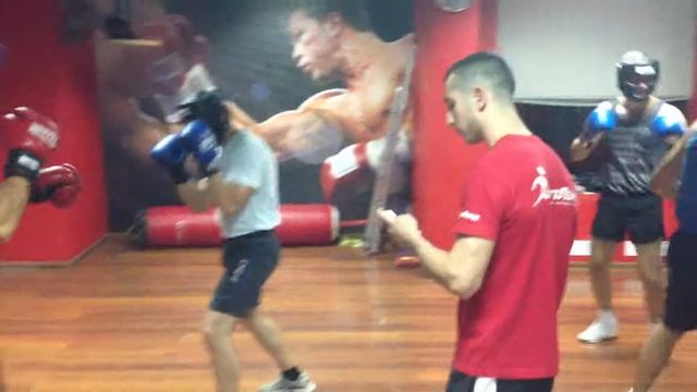 Бокс 11.09.13 Ленинградская площадь (IMG 1553) смотреть онлайн