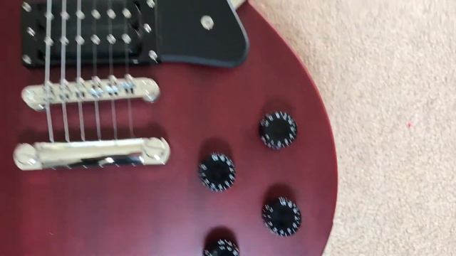 Epiphone Les Paul Studio - Worn Cherry смотреть онлайн