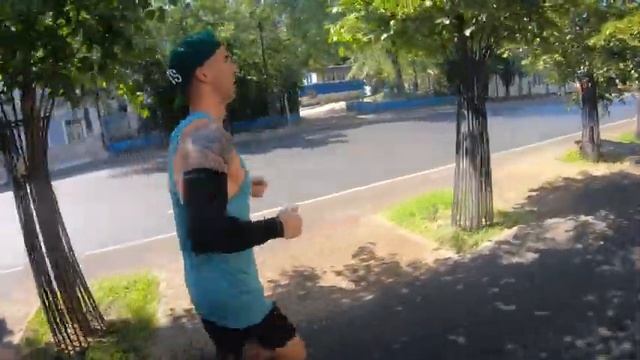 БЕГАЕМ НЕОБЫЧНЫЕ ТРЕНИРОВКИ в +36С. GPS-Арт. Рисуем, страдаем, наслаждаемся. смотреть онлайн