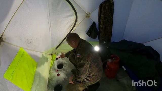 ЛОВ КОРЮШКИ В СЕРЕДИНЕ ДЕКАБРЯ НА ИМАНДРЕ. ЯГЕЛЬНЫЙ БОР. "SMELT FISHING IN MID-DECEMBER ON IMANDRA" смотреть онлайн