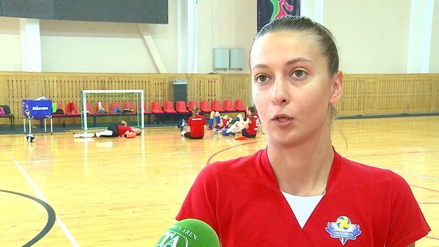 Женская волейбольная команда «Тюмень-ТюмГУ» продолжает тренировочный сбор в Ишиме смотреть онлайн