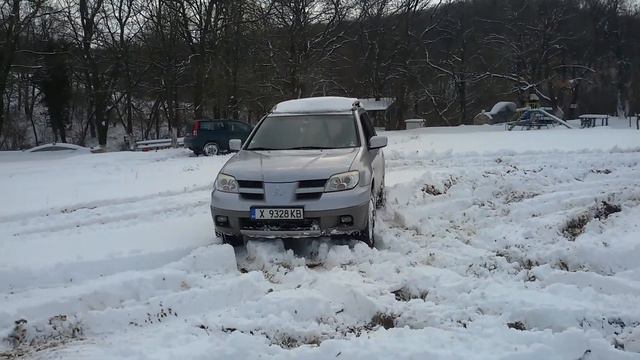 mitsubishi outlander 1 смотреть онлайн