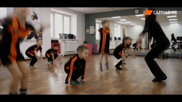 Уроки хореографии в ФК "Сармат" смотреть онлайн
