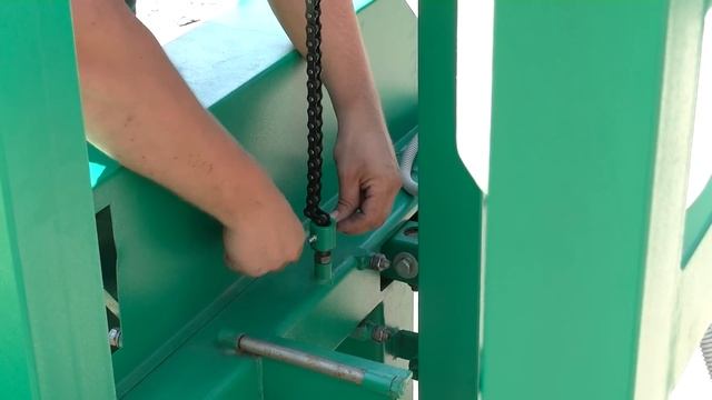 Установка цепи подьема опускания на пильную каретку. смотреть онлайн