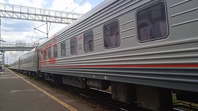 "Голубой ЭП1М" ЭП1М-659 с поездом Москва-Грозный-Москва Станция Сулин смотреть онлайн