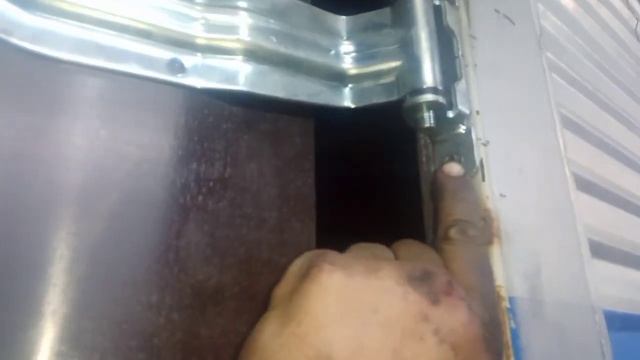 замена дверей будки на грузовой машине смотреть онлайн