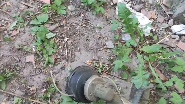 Как удлинить леску при работе на бензиновом триммере ? смотреть онлайн