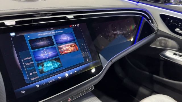 MERCEDES E-Class AMG Line 2024 - INTERIOR with PASSENGER SCREEN (MBUX Superscreen) смотреть онлайн