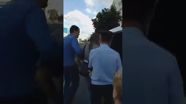 Незаконное задержание оккуационным режимом гражданина Союза ССР. ПОЛИЦИЯ В СГОВОРЕ С АРЕНДАТОРОМ смотреть онлайн