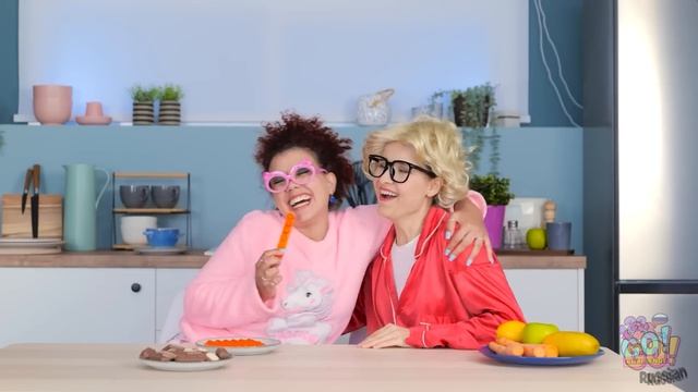 КЛАССНЫЙ ДИЗАЙН ДЛЯ СМАРТФОНА ? || Поделки из картона! Идеи для родителей от 123 GO! CHALLENGE смотреть онлайн