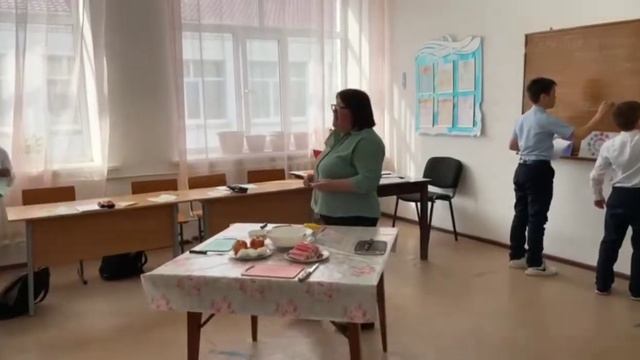 Тема урока: Технология приготовления салатов из овощей и фруктов. Класс: 5 "Б" Учитель: Аминева У. смотреть онлайн