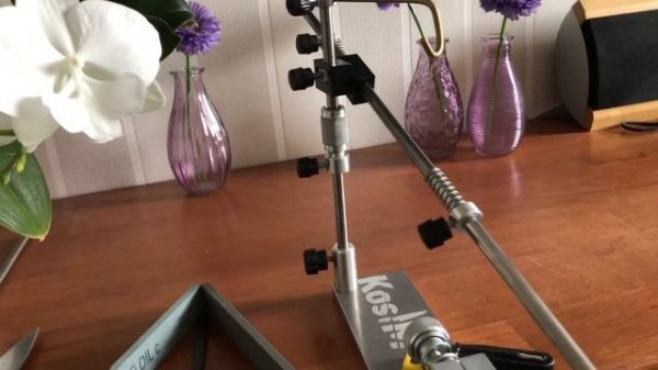 Как выставить угол заточки ножа на точилке KosiM с поворотным моментом.