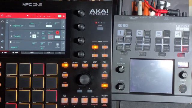 AKAI MPC ONE - #200 in the studio - building midi houses Roland ACB #MPC, #MPC_ONE, #DJ_SharpMC_LIV смотреть онлайн