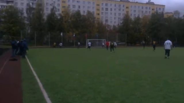 ЛФЛ 4-тур Иствуд - Южный удар мимо ворот смотреть онлайн