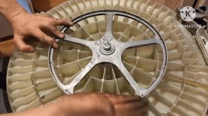 Ремонт стиральной машинки.Замена крестовины.Как открутить болт на шкиве барабана.#стиральнаямашинка