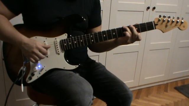 Fender G-5 VG Stratocaster powered by Roland 2012 MIM soundcheck смотреть онлайн