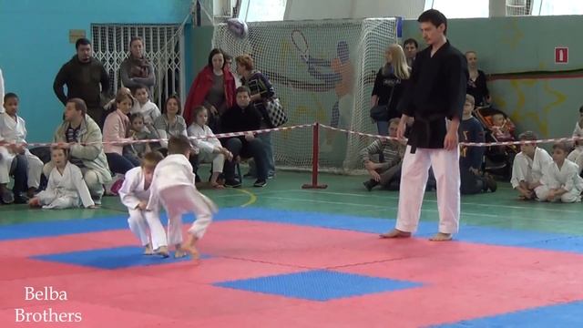 Детское Каратэ. Детско-Юношеский Чемпионат по Окинава Каратэ. Часть 1 смотреть онлайн