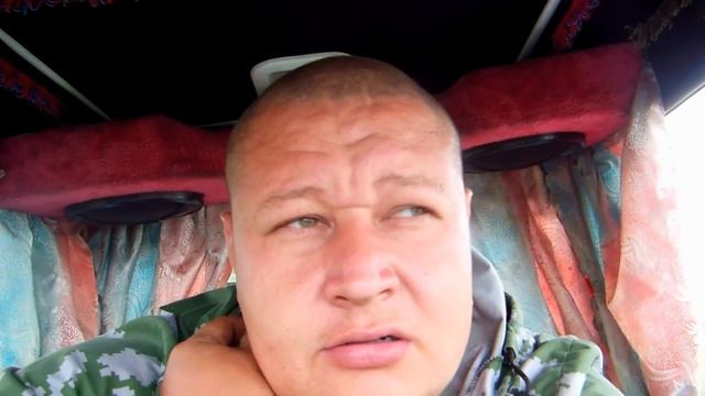 Чуть чуть не опрокинули мой МТЗ Плаваем в поле