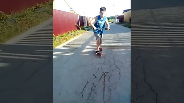 Лёгкие трюки на самокате. смотреть онлайн