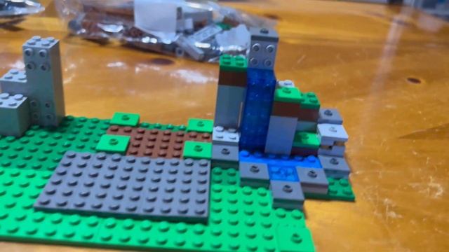 Lego Minecraft: The Sword Outpost (21244) - Unboxing and Building смотреть онлайн