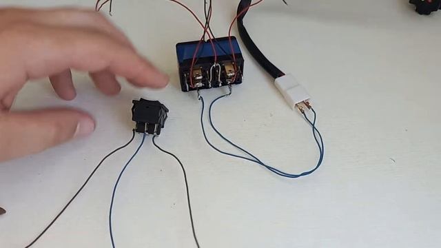 ЦЕНТРАЛЬНЫЙ ЗАМОК схема двух РЕЛЕ смотреть онлайн