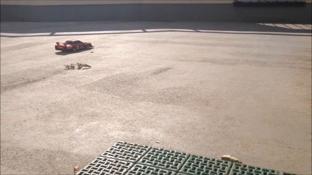 (W024)  TOMY スカイライン(その3)。 Wltoys K989 合体加工、ホイールベース違いによるドリフト動作の比較。（ロングホイールベースとショートホイールベース）