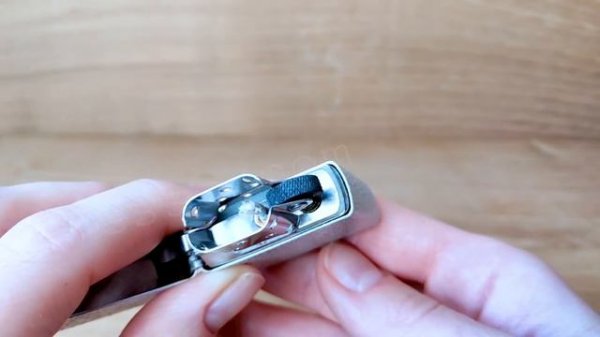 Зажигалка Zippo 49181 Mercury Glass (Видео обзор) podarki-odessa.com