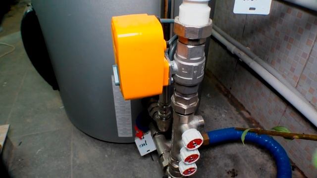 Обвязка бойлера косвенного нагрева на примере Hajdu STA 300. смотреть онлайн