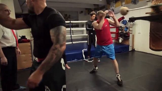 УНИКАЛЬНЫЙ тренажер для уклонов KENOO. смотреть онлайн