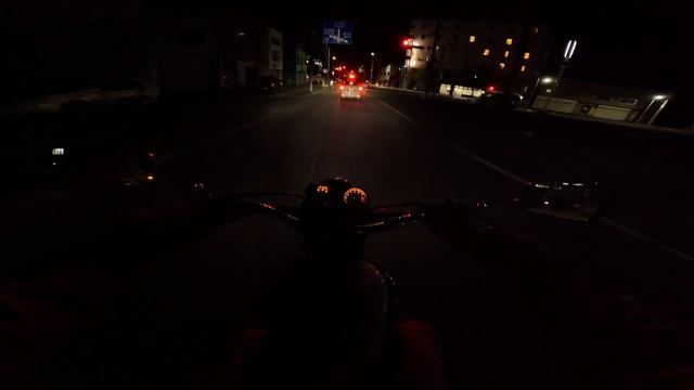 KAWASAKI W650 town riding [ASMR]Kitami City,Hokkaido /August 2023 смотреть онлайн