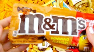 SNACK PARTY M&M's Pop Tarts Onion Rings Oreo Lay's Potato Chips Crackers Cereal Chocolate Candies