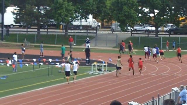 Joey Scott, Mica Lund, Devin Arnold & John Green. Boys 4X200 05/10/12 смотреть онлайн
