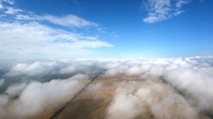 Полет в облаках Skywalker 1900