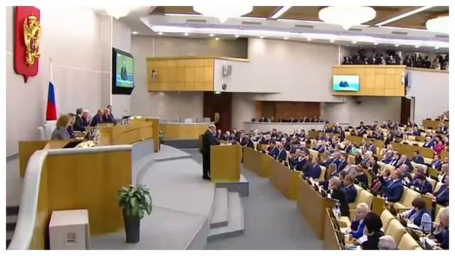 За стаж 20 и 25 лет положены льготы для женщин и мужчин, рассказал ПФР смотреть онлайн