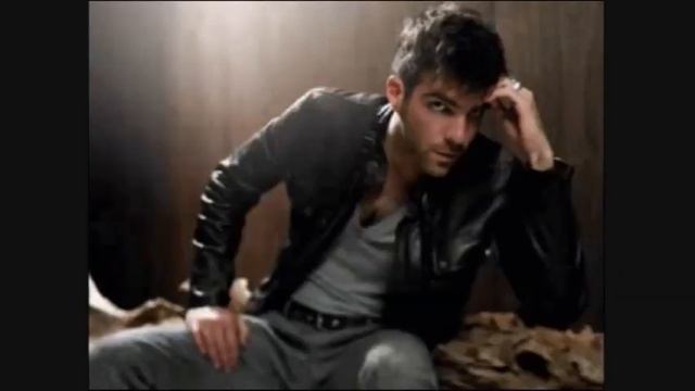Zachary Quinto - Chasing Cars смотреть онлайн